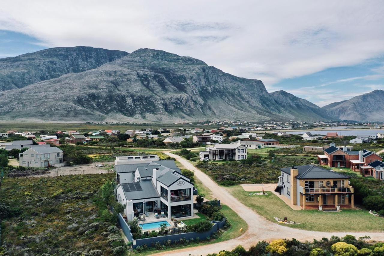 Stay At Friends Bettyʼs Bay Exterior foto