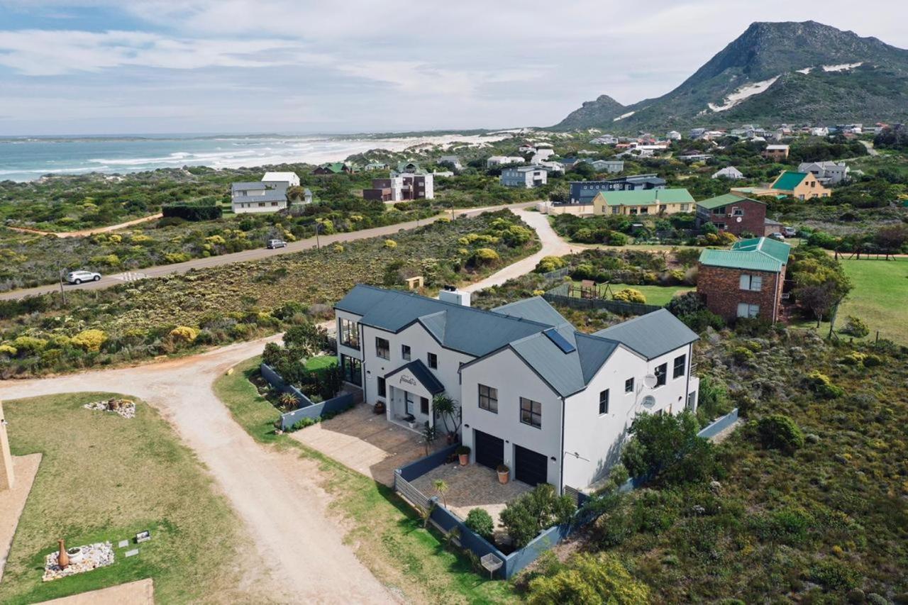 Stay At Friends Bettyʼs Bay Exterior foto